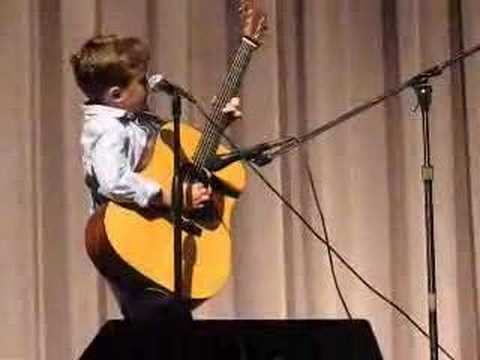 Att den här 7-åringen kunde sjunga en Johnny Cash låt så här var det ingen som trodde. Jag blev mållös!